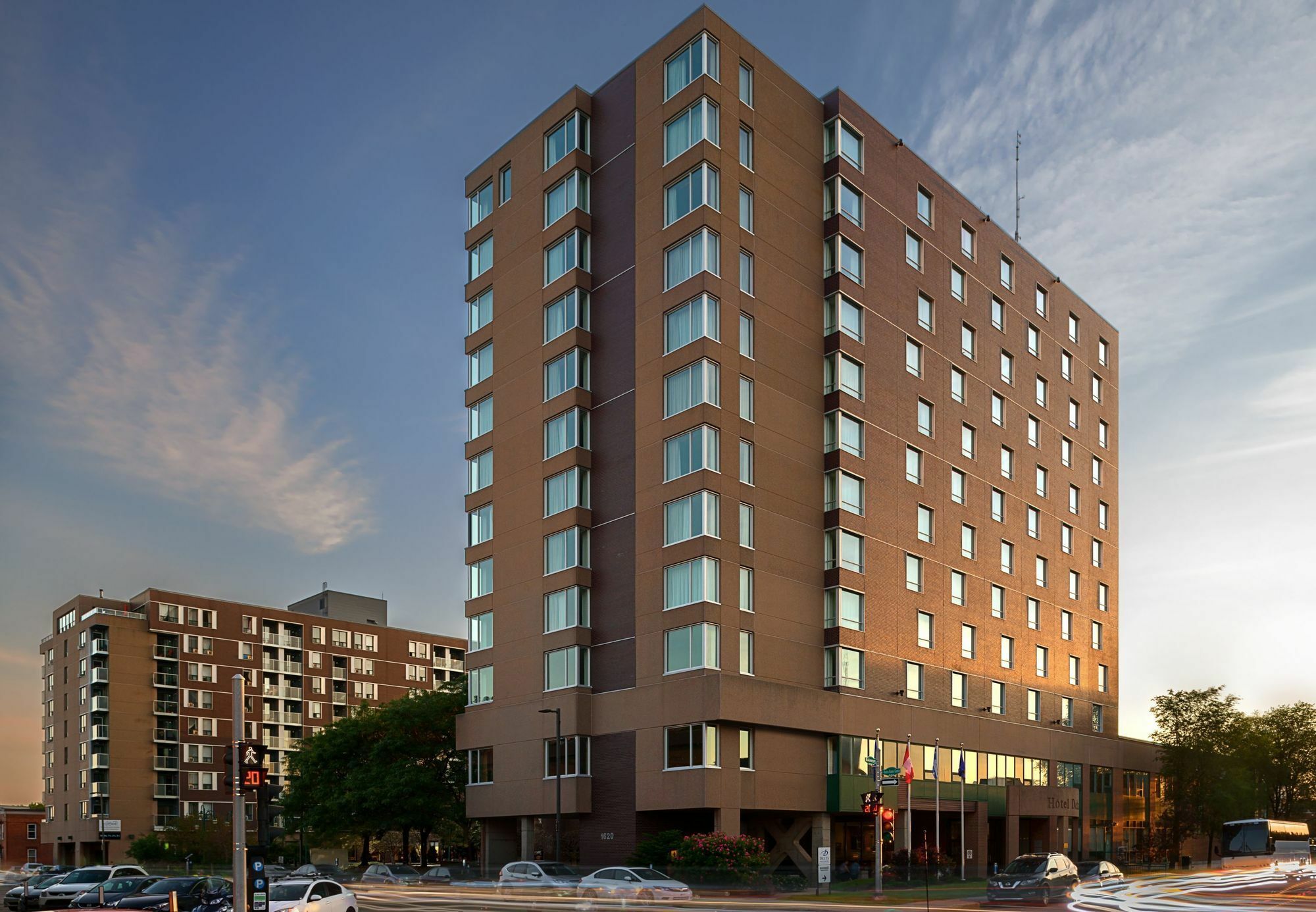 Delta Hotels By Marriott Trois Rivieres Conference Centre Exterior foto